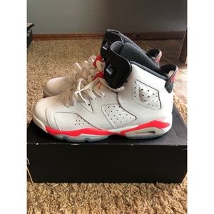 🔥 White Infrared Retro Jordan 6 🔥 Youth Sz 7 🔥